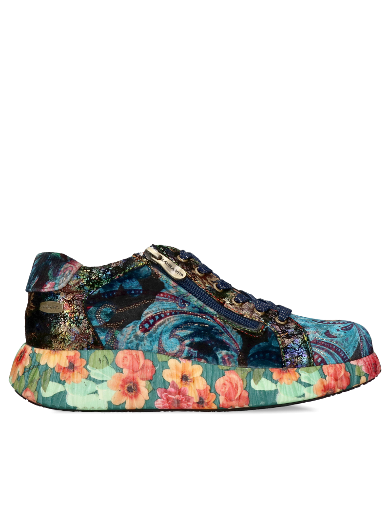 Women's sports shoes in a unique color with a functional zipper at the front