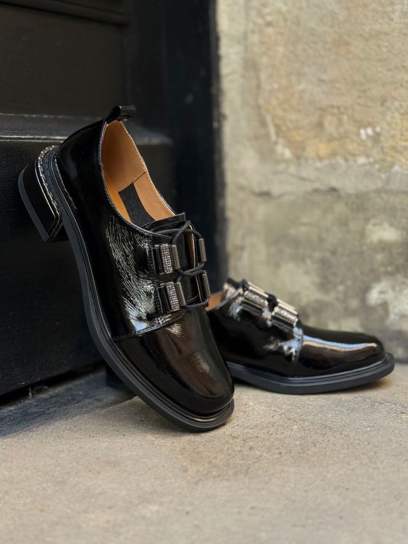 Elegant women's shoes, comfortable women's shoes for fall, Konopka shoes