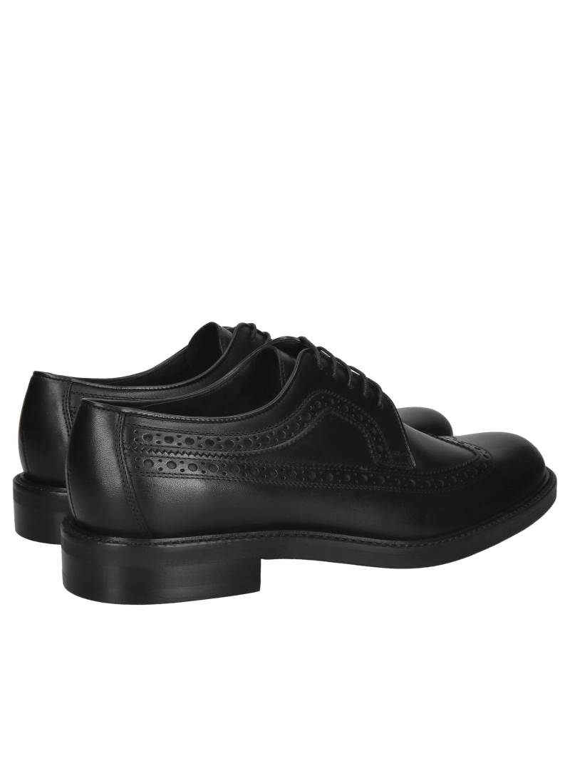 Black leather men's brogues, men's casual shoes with a comfortable, soft insole