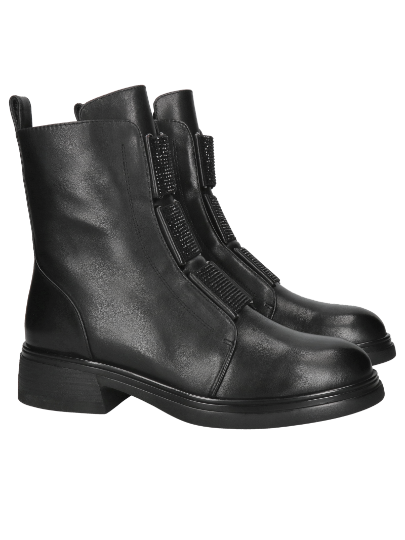 Comfortable women's leather boots, decorative elastic instead of laces, women's winter boots