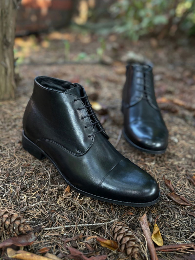 Insulated winter boots, black leather heightening boots, Polish leather footwear manufacturer