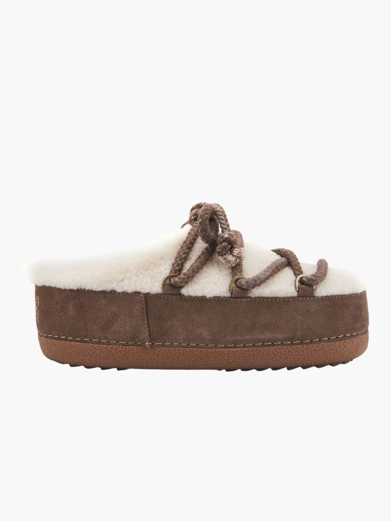 A version of the best-selling Manon model by Luxe. Snow boot-style shoes with suede and sheepskin uppers, Konopka Shoes