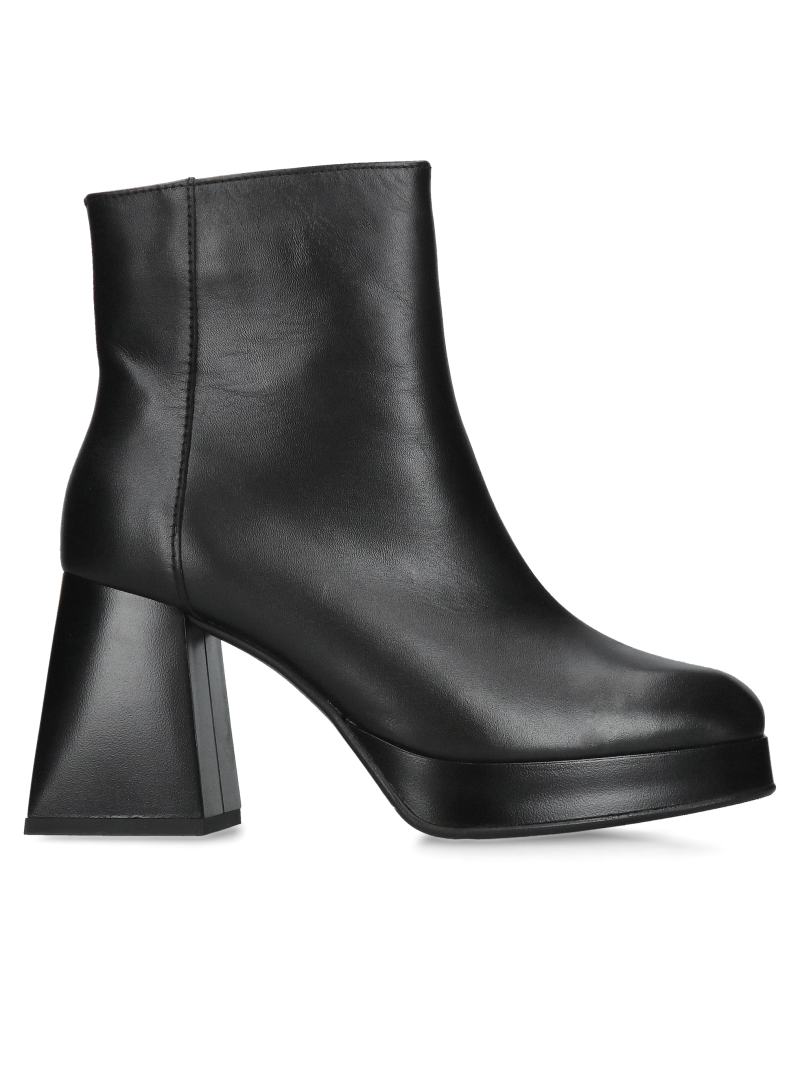 Fashionable women's boots with thick heels, elegant boots made of grain leather