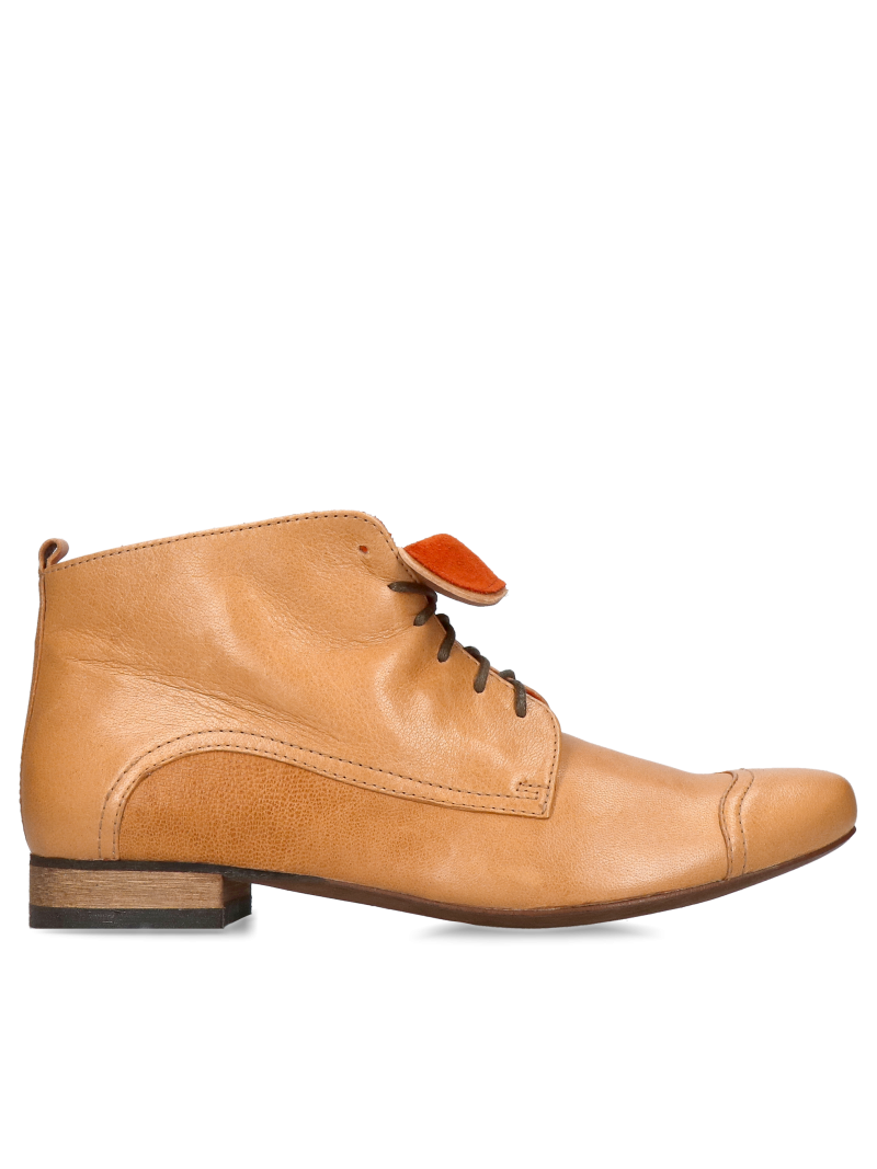 Low red women's boots, uninsulated, made of leather with decorative orange suede trim, Konopka Shoes