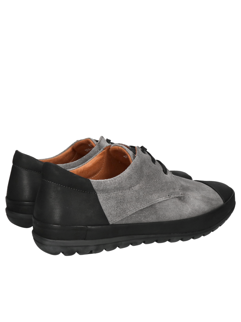 Men's suede leather shoes, high quality and great comfort when walking