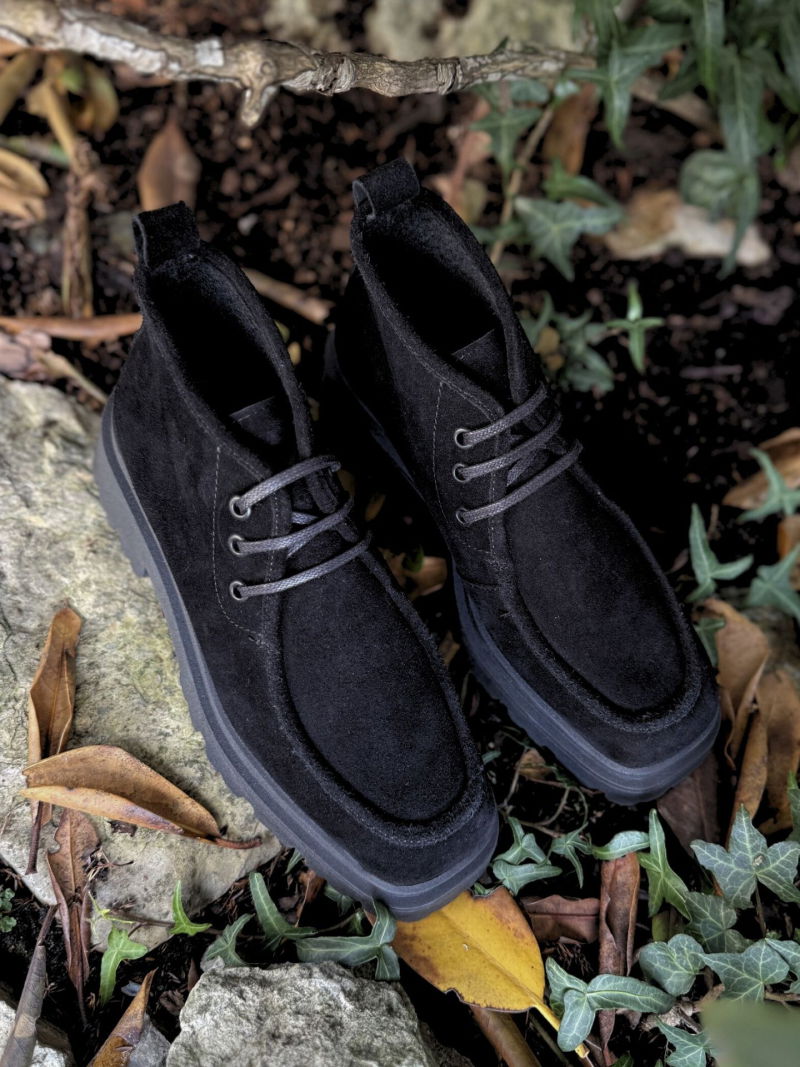 Suede low boots with thick soles, comfortable women's hiking boots