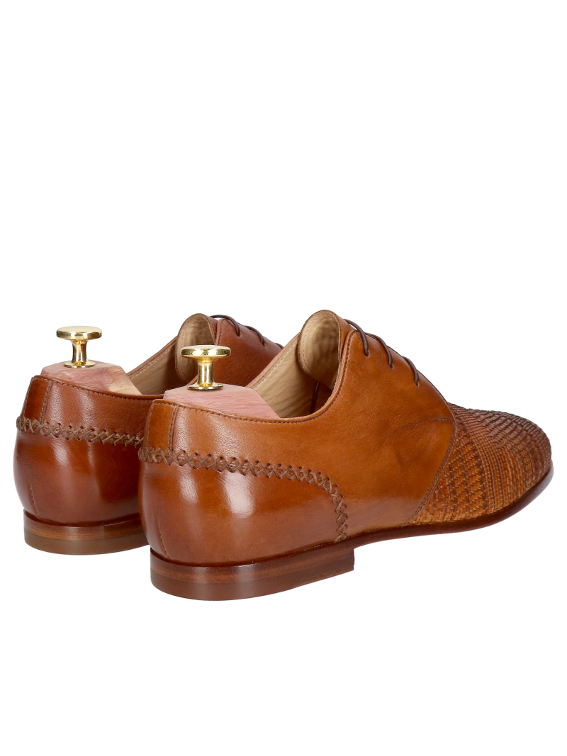 Premium shoes with thick leather soles – classic and elegant