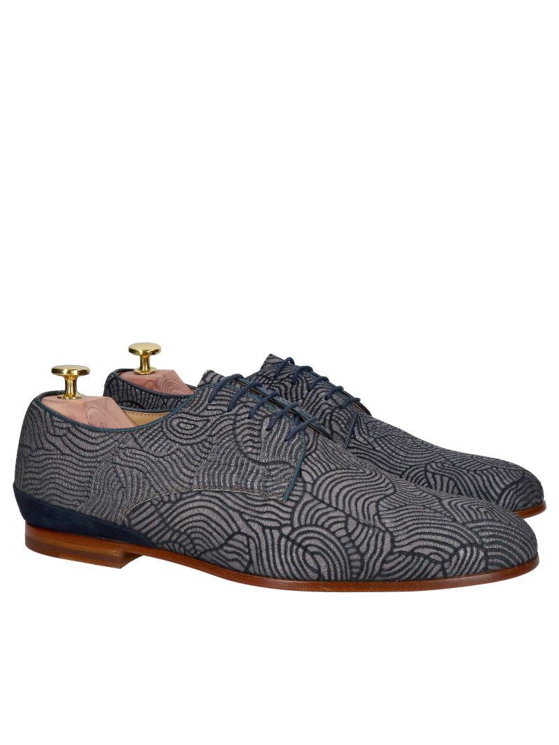 Unique Conhpol Gold men's shoes with a thin premium leather sole