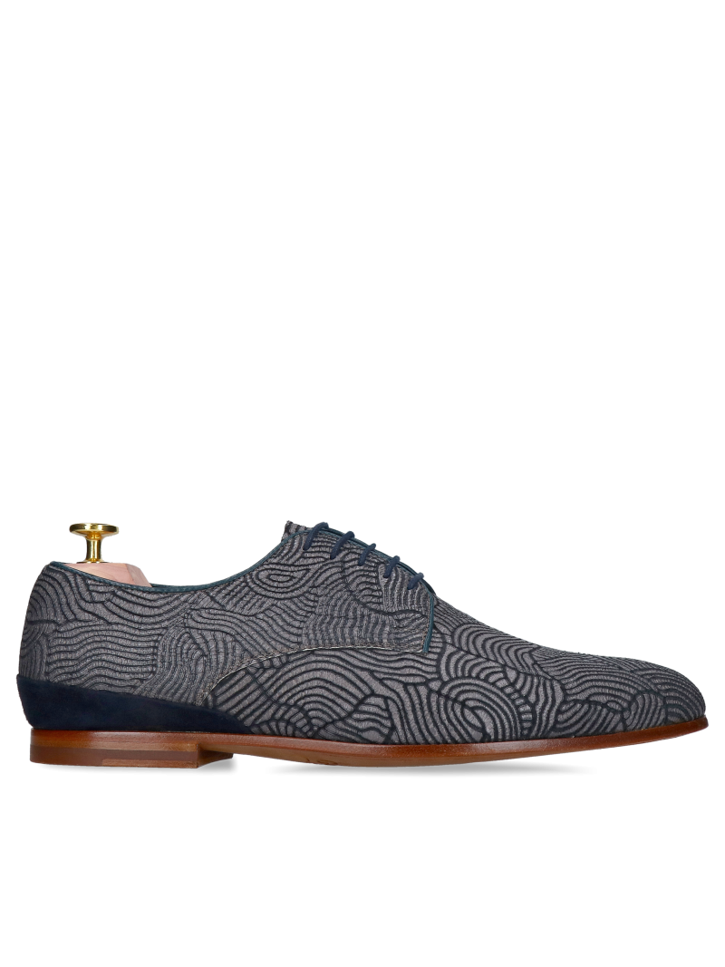 Unique Conhpol Gold men's shoes with a thin premium leather sole