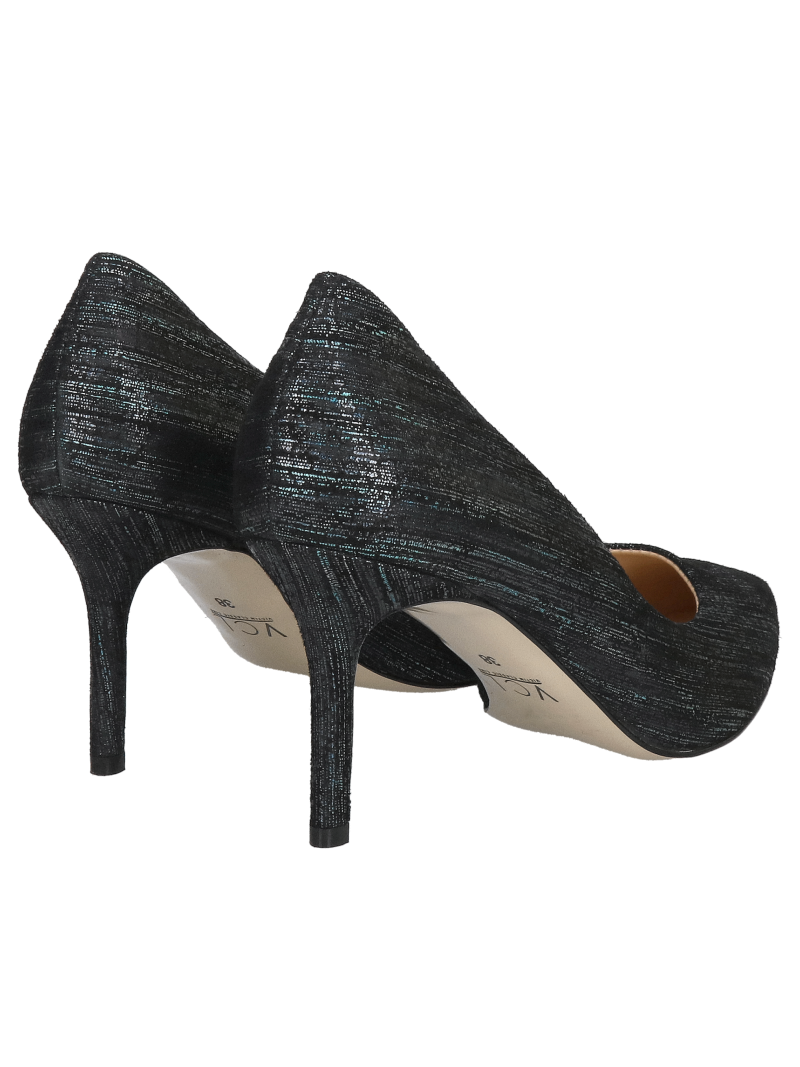 Comfortable 7cm heels, elegant shiny suede pumps to go with a dress