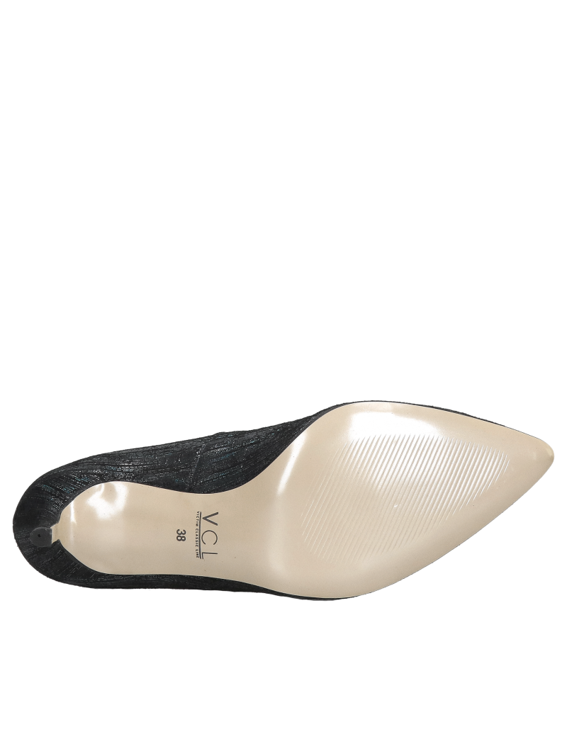 Comfortable 7cm heels, elegant shiny suede pumps to go with a dress