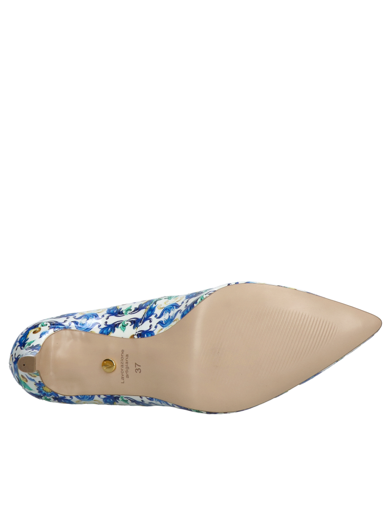 Unique patent leather high heels, comfortable pointed-toe pumps, high heels for dresses