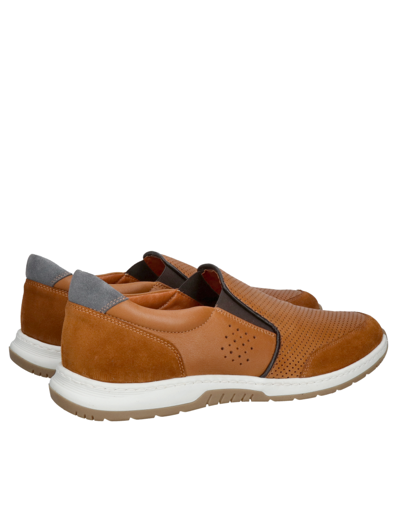 Slip-on men's shoes with wide toes, comfortable and very soft men's footwear