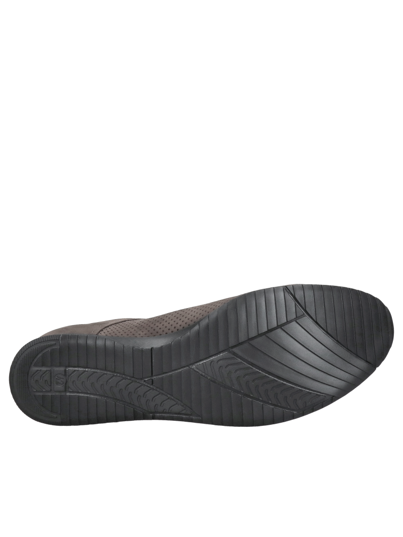 Lightweight men's everyday shoes, perforated leather men's shoes