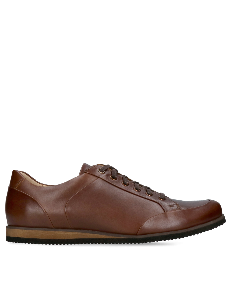 Brown lace-up men's shoes for everyday wear, comfortable semi-formal men's shoes