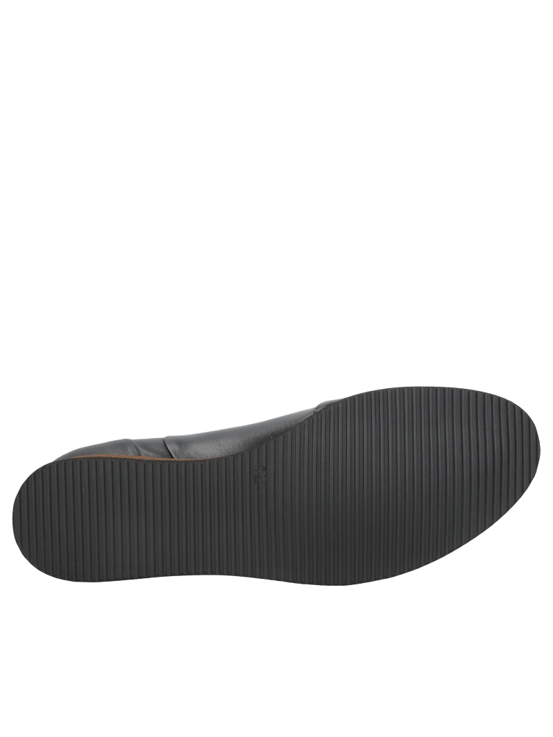 Men's leather shoes for everyday wear, lace-up men's shoes from a Polish manufacturer