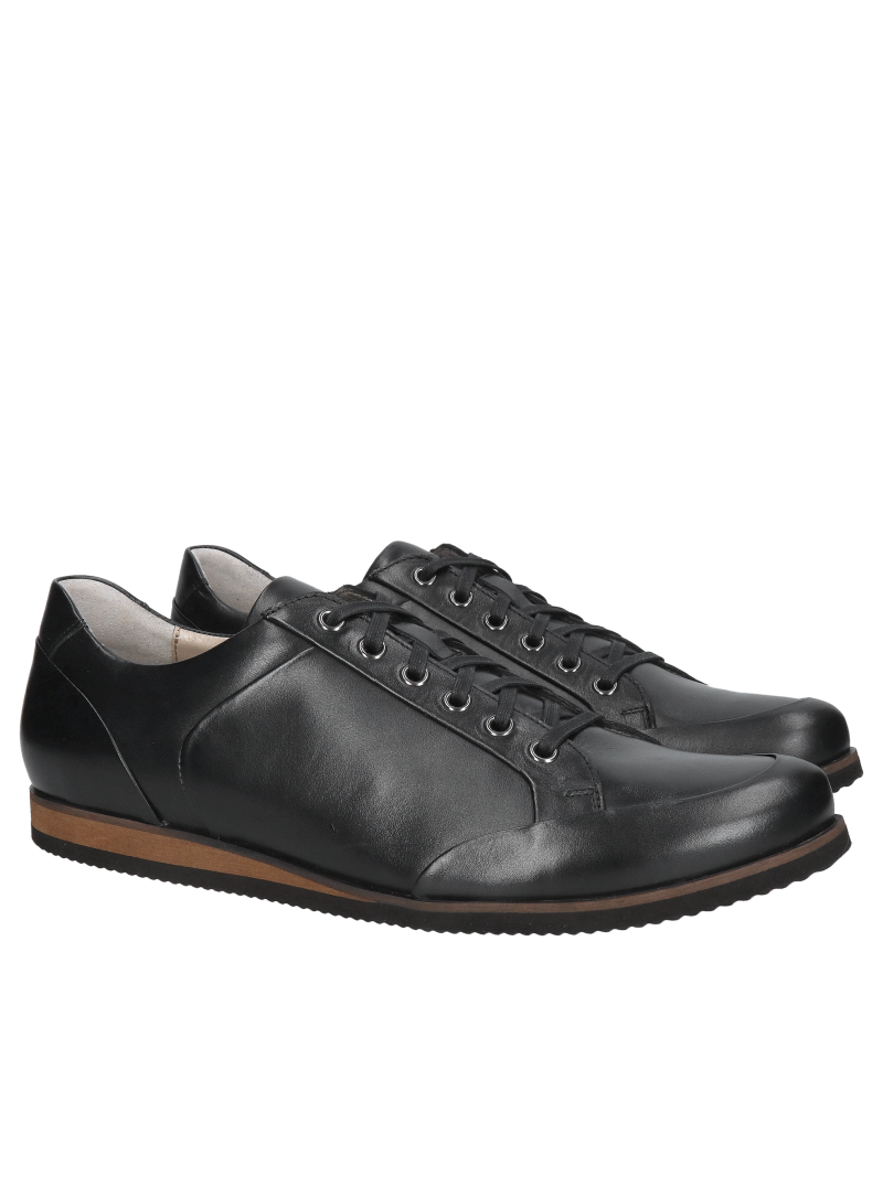 Men's leather shoes for everyday wear, lace-up men's shoes from a Polish manufacturer