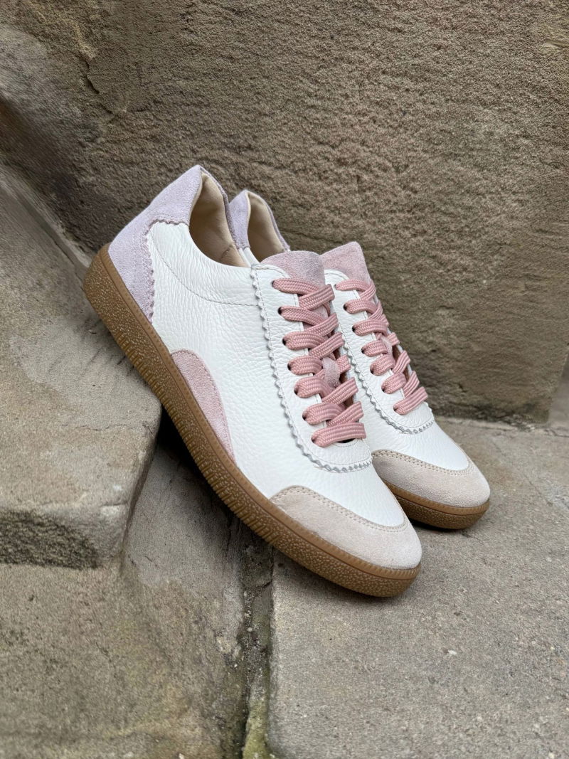 Leather sneakers for women – summer and comfortable