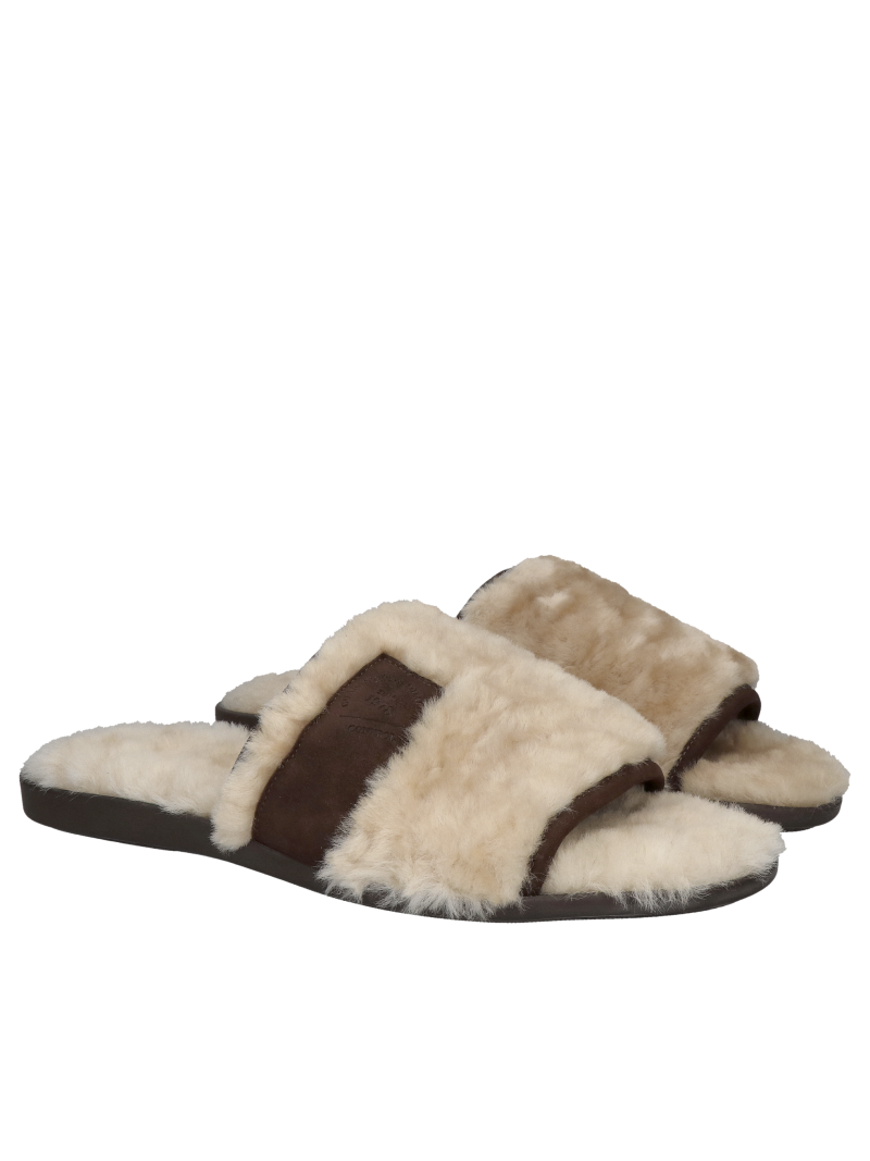 Men's leather slippers with natural sheepskin lining, premium quality