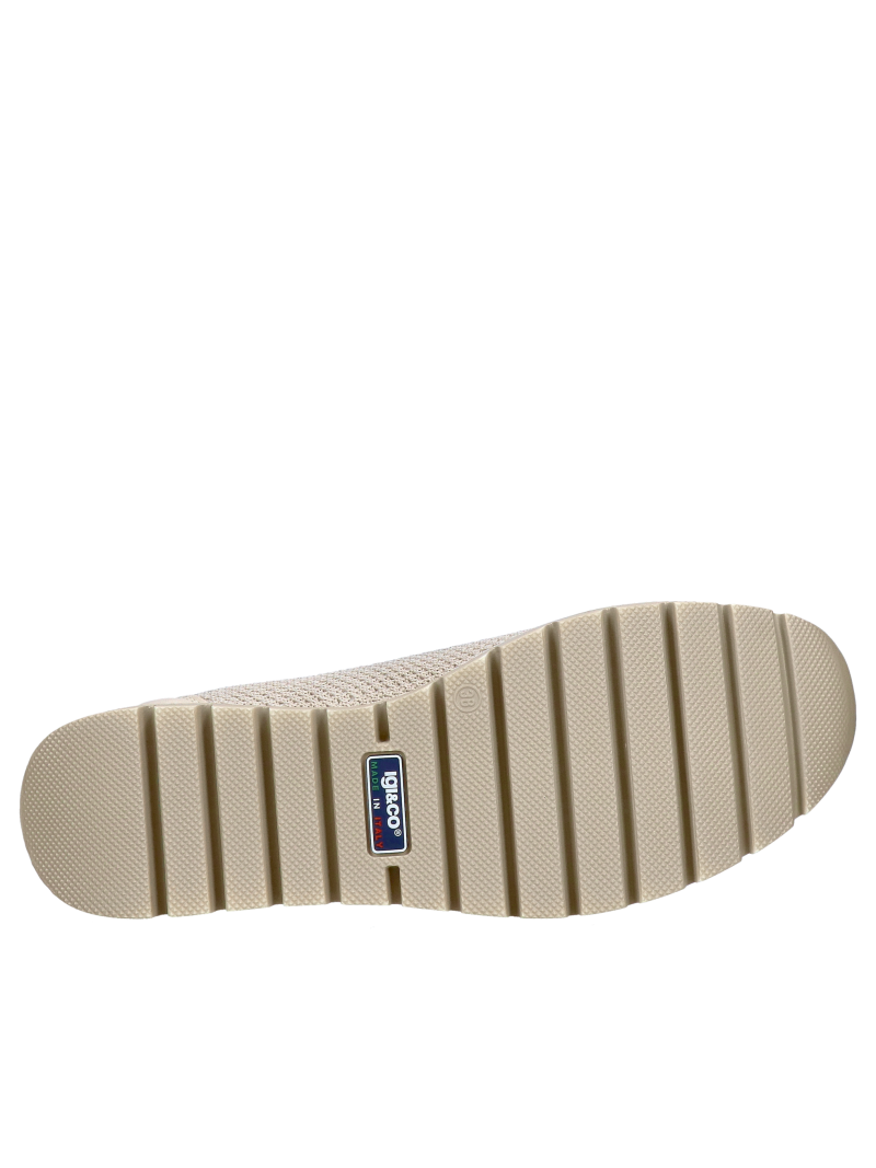 Comfortable slip-on mesh shoes for women, high cushioning and comfort for long summer walks