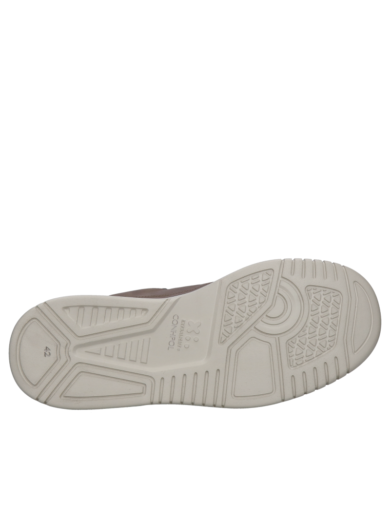 Everyday sports shoes for wider feet, premium quality sports footwear from a Polish manufacturer