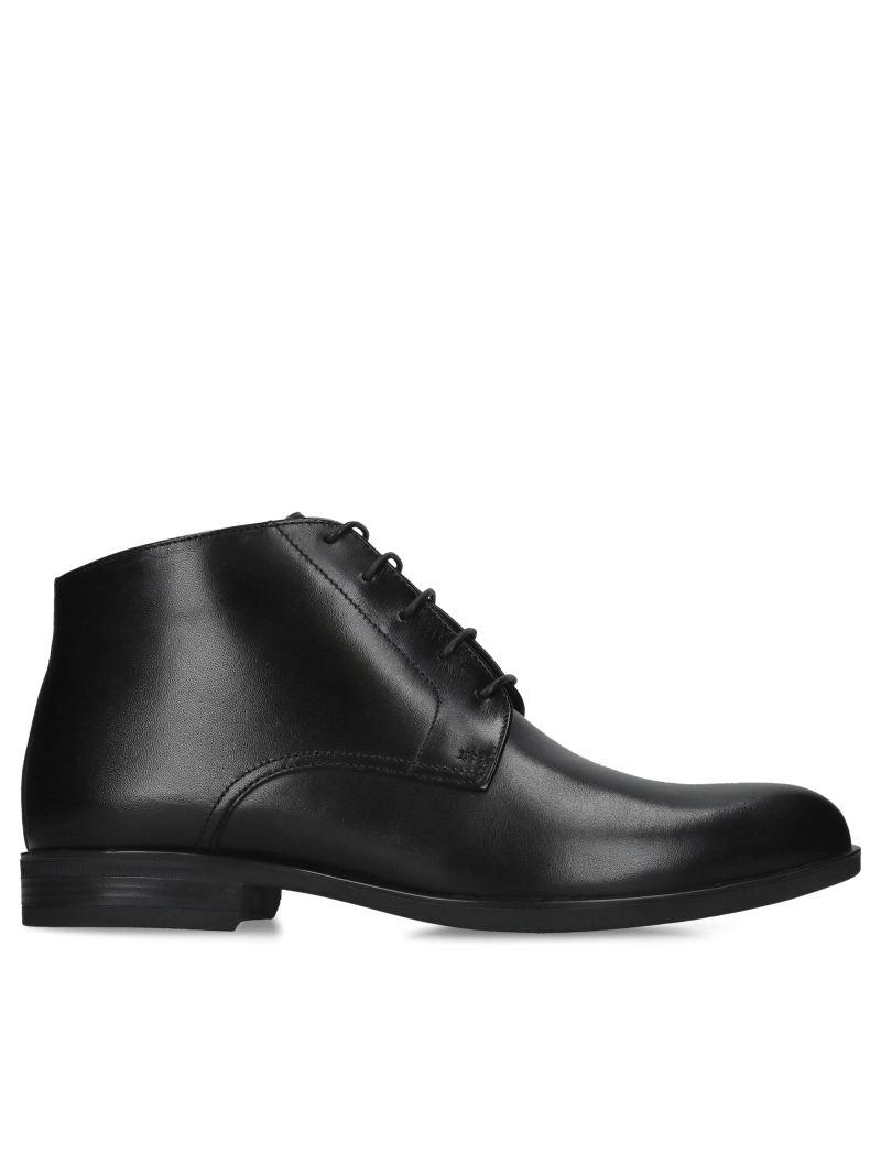 Men's black boots lined with natural lamb skin