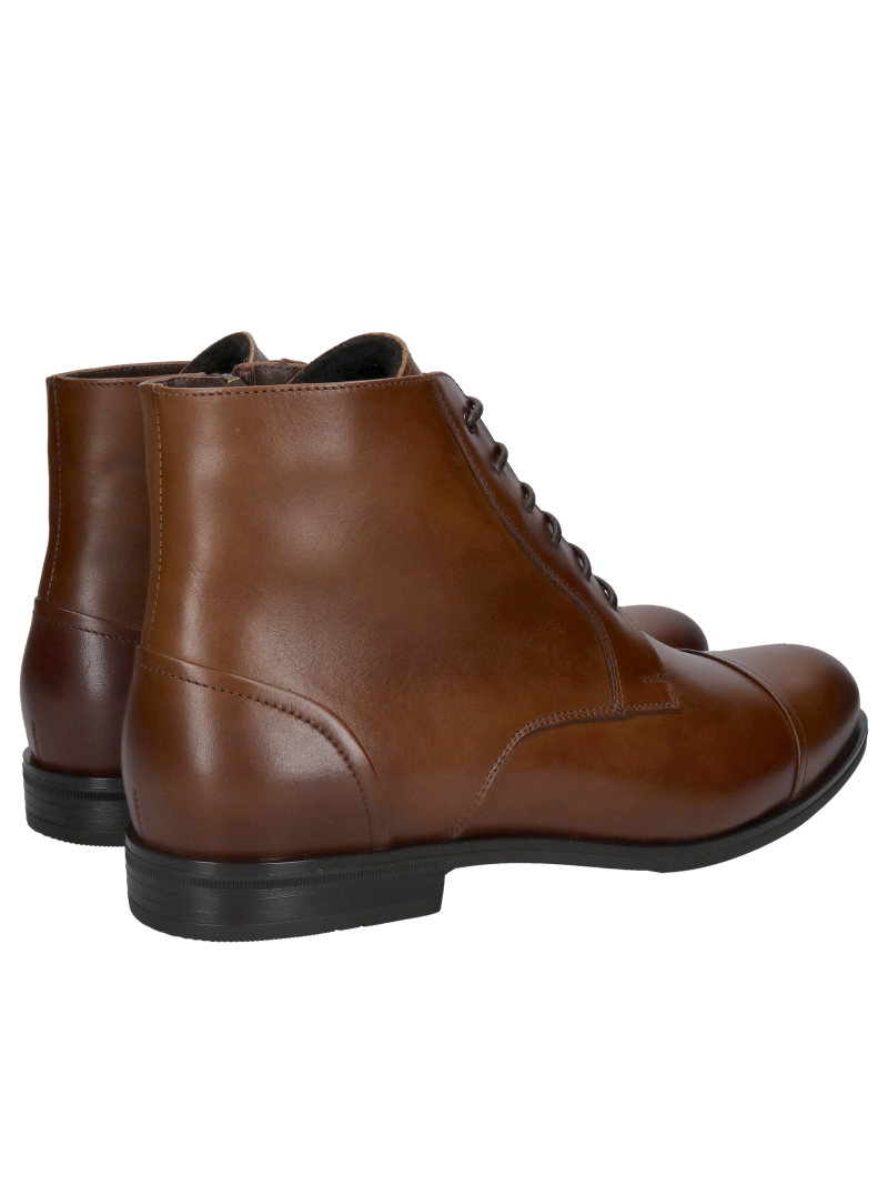 Men's brown winter boots with light insulation, elegant men's ankle boots