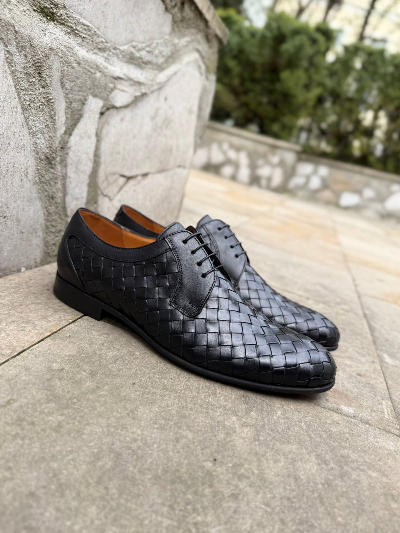 Black hand-woven leather loafers, premium men's shoes for elegant and smart casual looks, Conhpol, Konopka Shoes