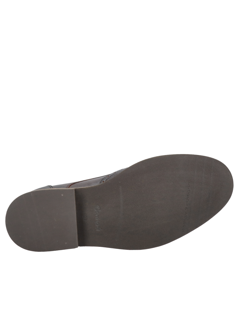 Men’s smart casual shoes with a lightweight sole from a Polish manufacturer, men’s brogues