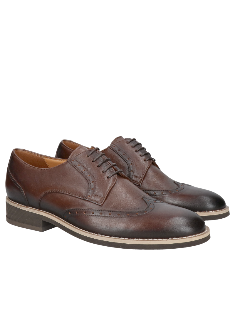 Men’s smart casual shoes with a lightweight sole from a Polish manufacturer, men’s brogues
