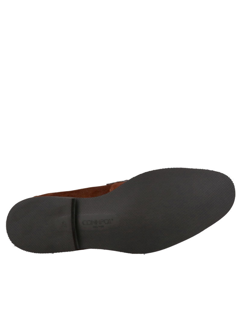 Men’s brown suede loafers with an ultra-light sole from a Polish manufacturer