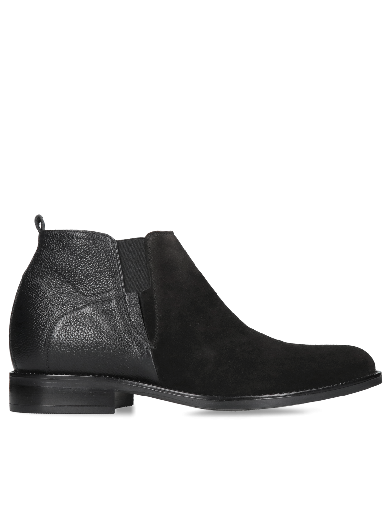 Unlined, heeled ankle boots without a zipper; black heeled ankle boots