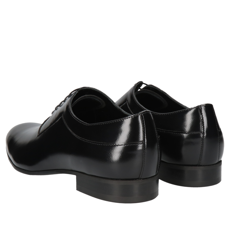 Czarne półbuty, oxfordy ze skóry licowej - Idealne do smokingu