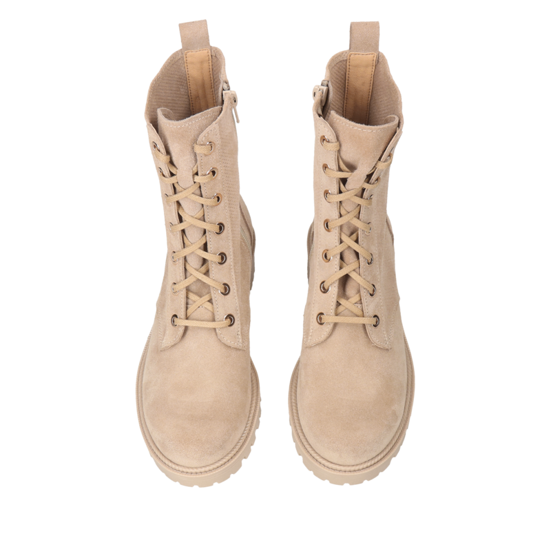 Beżowe botki na grubej podeszwie - stabilność i wygoda