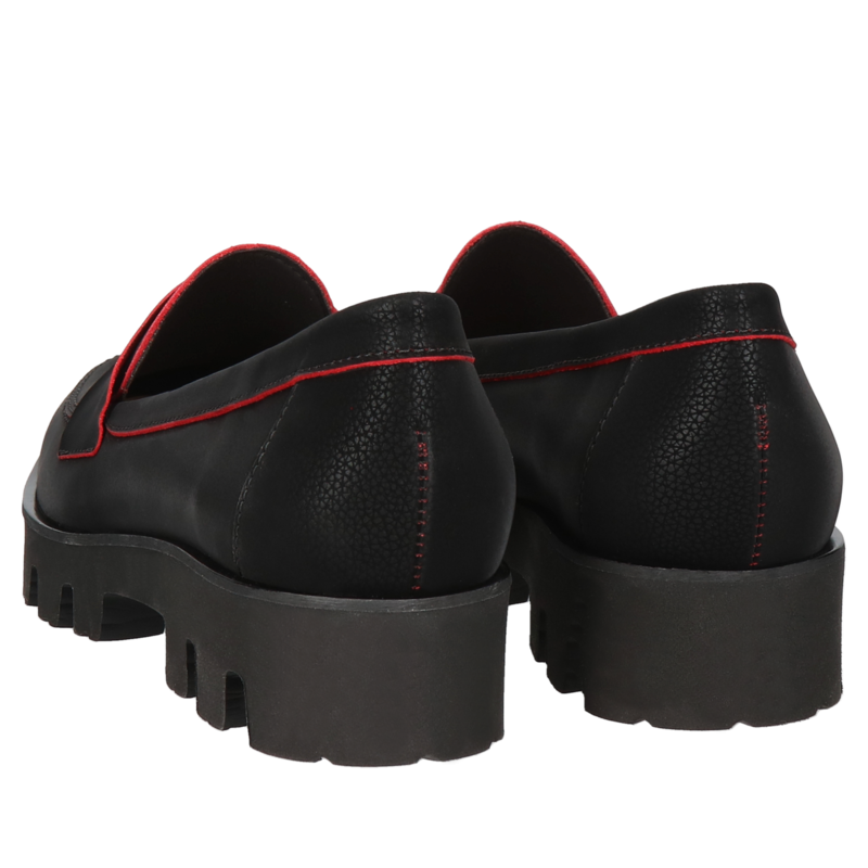 Czarne loafersy damskie z profilowaną wkładką - modny wybór