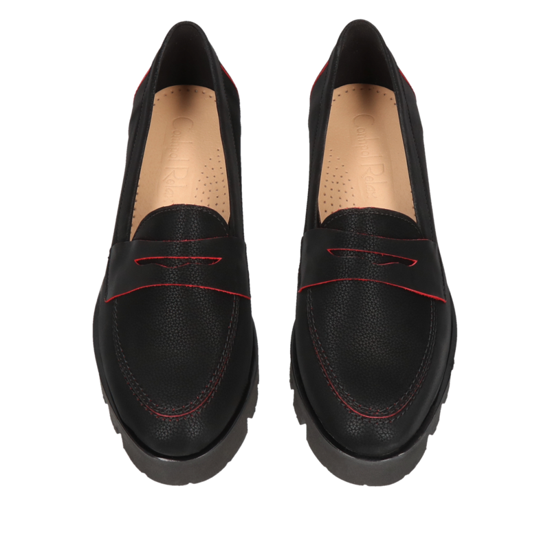 Czarne loafersy damskie z profilowaną wkładką - modny wybór