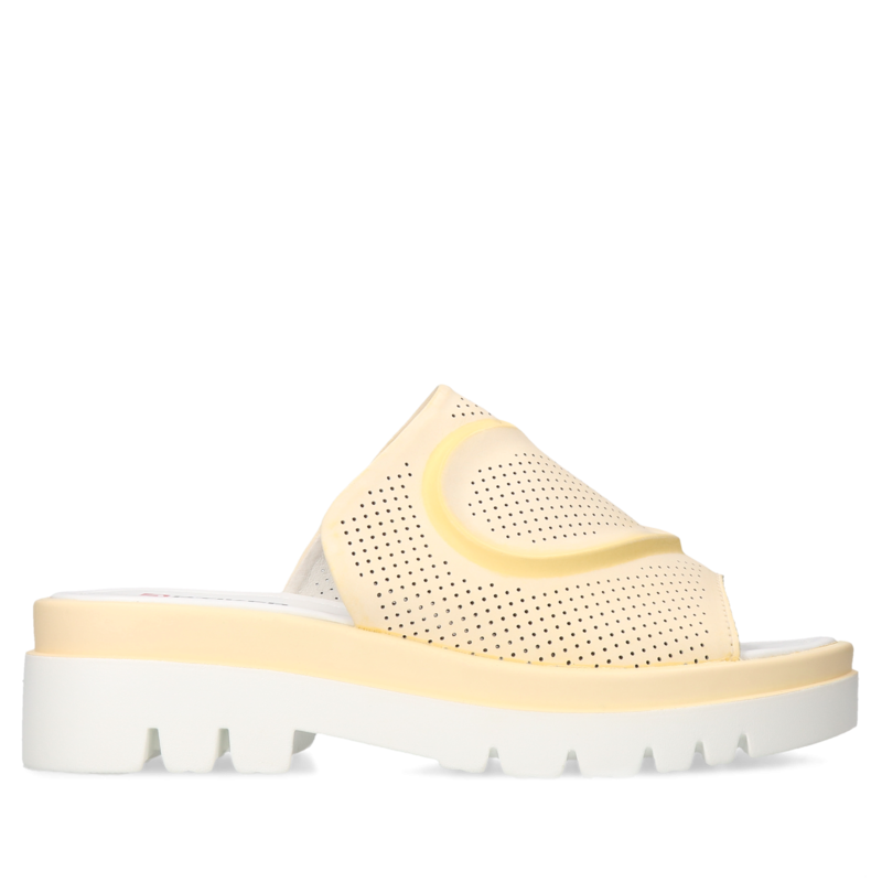 Żółte klapki Wiwiana, Artiker, Konopka Shoes