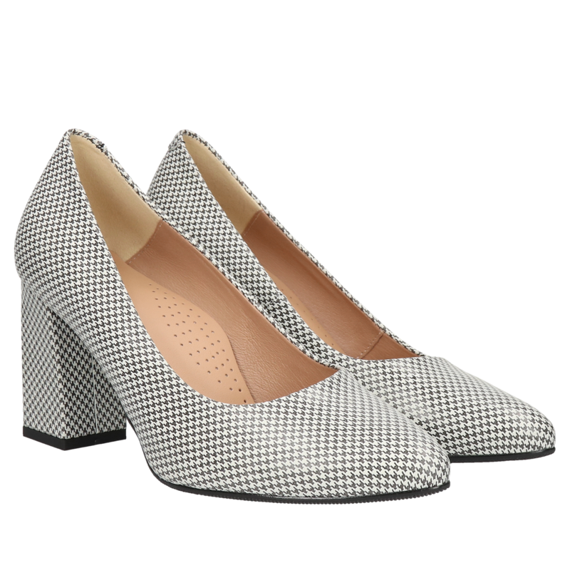Biało-czarne czółenka Lindsay, Conhpol Relax - polska produkcja, Czółenka, RE2629-07, Konopka Shoes Biało-czarne czółenka Lindsay, Conhpol Relax - polska produkcja, Czółenka, RE2629-07, Konopka Shoes