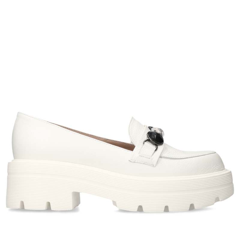 Białe loafersy Sandy, Conhpol Relax, Konopka Shoes