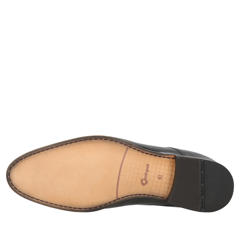 Dyskretne podwyższenie wzrostu, eleganckie buty męskie do garnituru