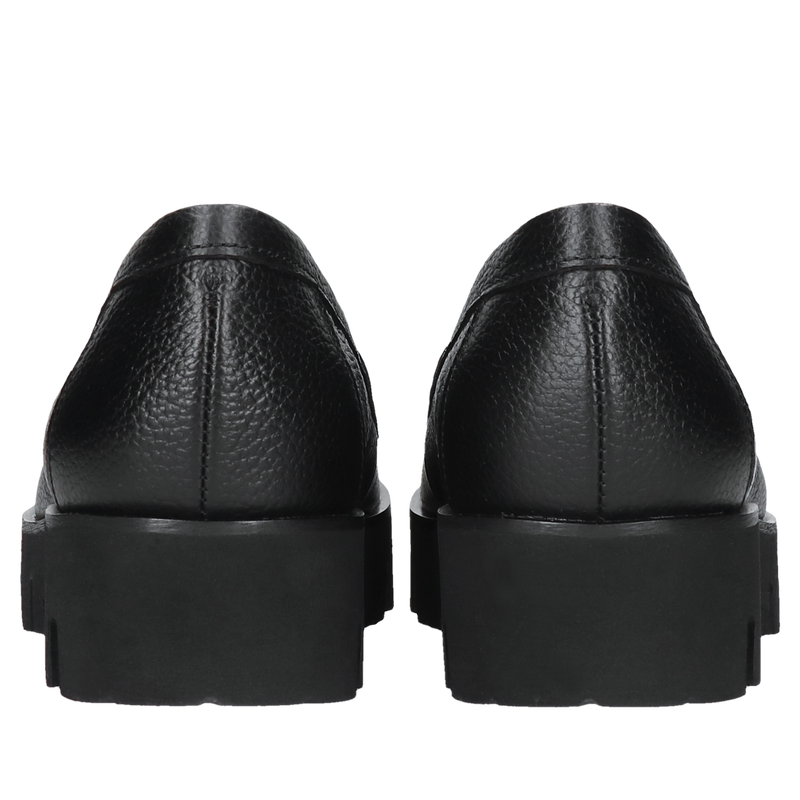 Modne skórzane buty w kolorze czarnym - idealne na każdą okazję