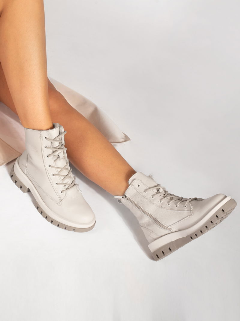 Damskie, beżowe botki Kari ze skóry naturalnej, licowej, Kampa - polska produkcja, KK0010-01, Botki, Konopka Shoes Damskie, beżowe botki Kari ze skóry naturalnej, licowej, Kampa - polska produkcja, KK0010-01, Botki, Konopka Shoes