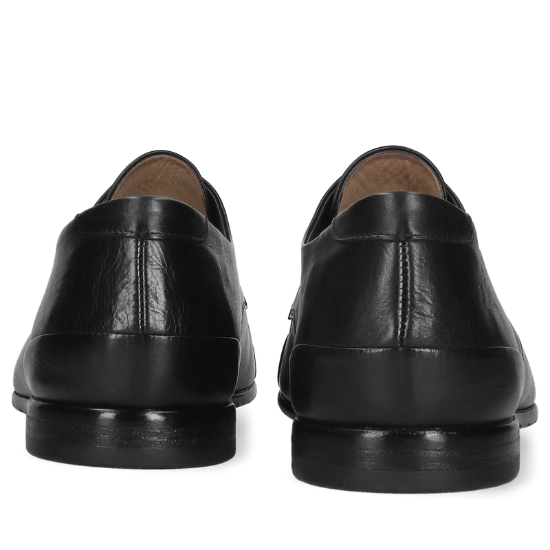 Połączenie stylu i komfortu, eleganckie buty męskie polskie