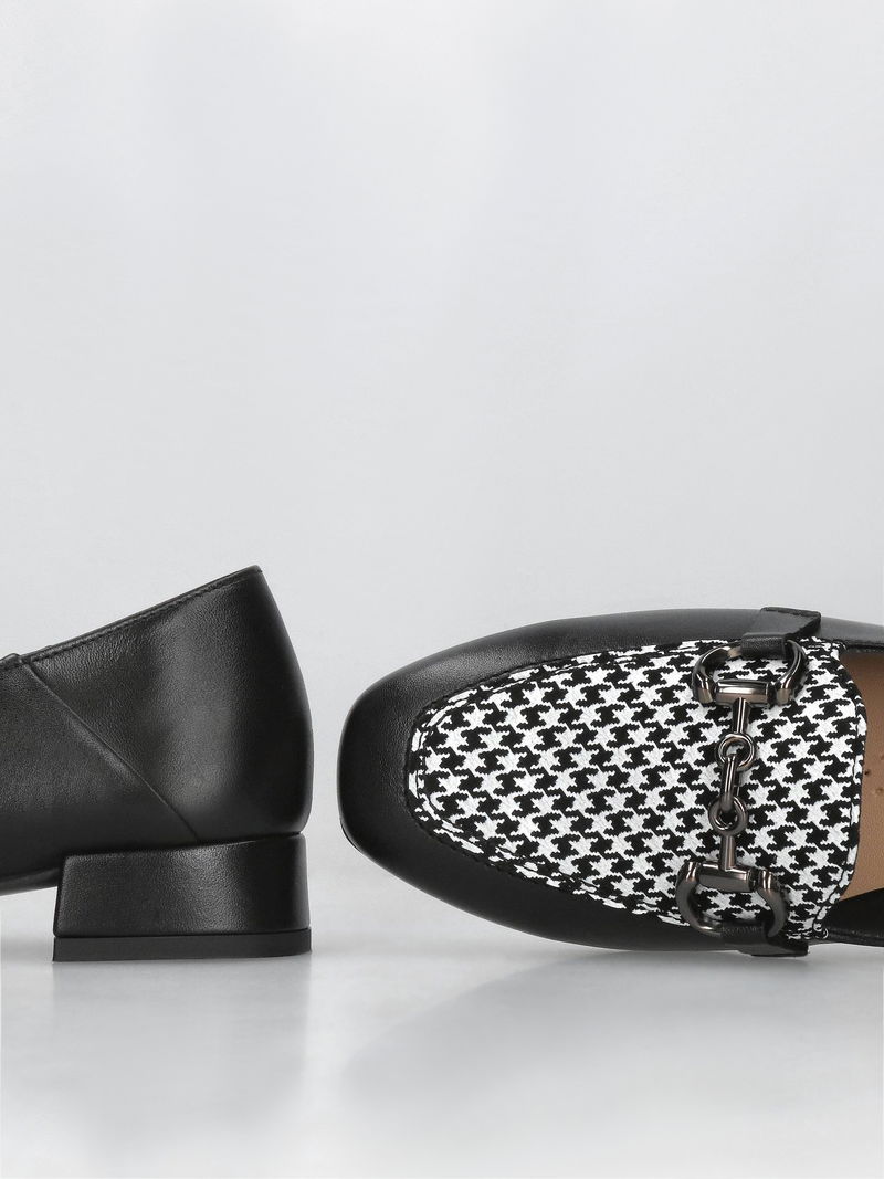 Damskie loafersy skórzane na niskim obcasie - elegancja i komfort