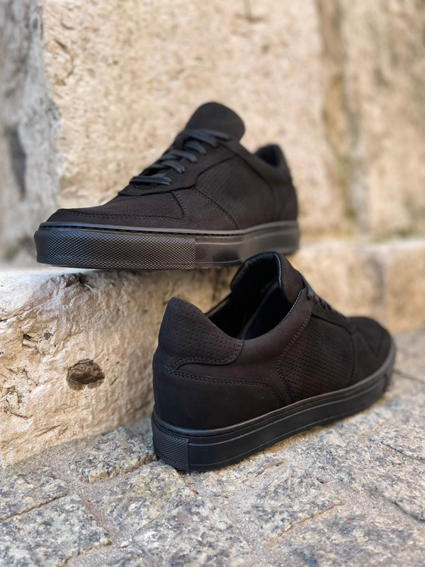 KHS　club800 Sneakersy Carinii B4516-360-000-PSK-B88 Czarny