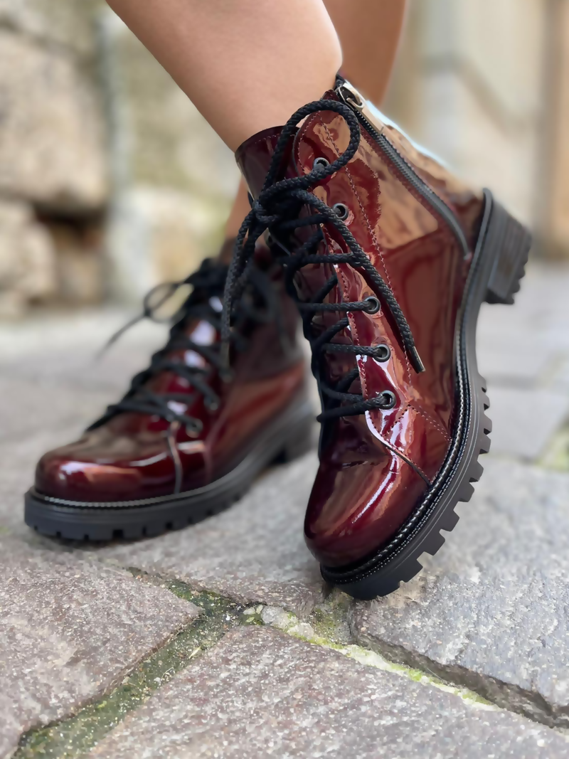Botki damskie bordowe, buty ze skóry lakierowanej, trzewiki ocieplane, Konopka Shoes Botki damskie bordowe, buty ze skóry lakierowanej, trzewiki ocieplane, Konopka Shoes