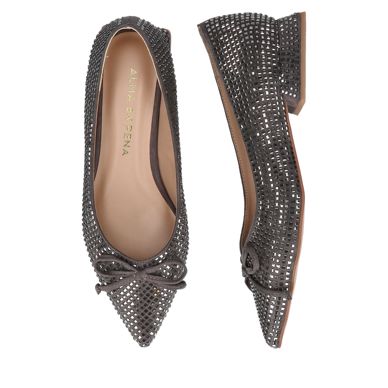 Błyszczące i eleganckie damskie buty damskie na wesele