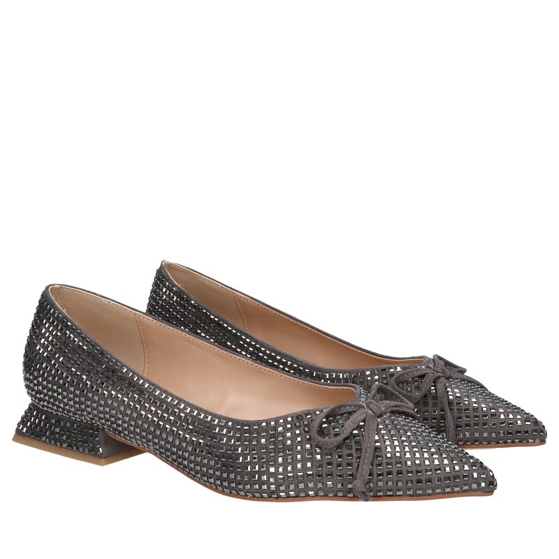 Błyszczące i eleganckie damskie buty damskie na wesele