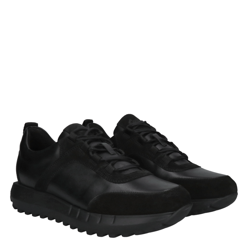 Męskie buty sportowe na grubej podeszwie, bardzo lekkie i komfortowe