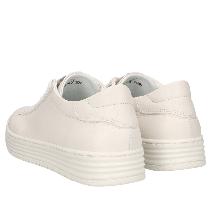 Wygodne damskie sneakersy na białej podeszwie, polska marka